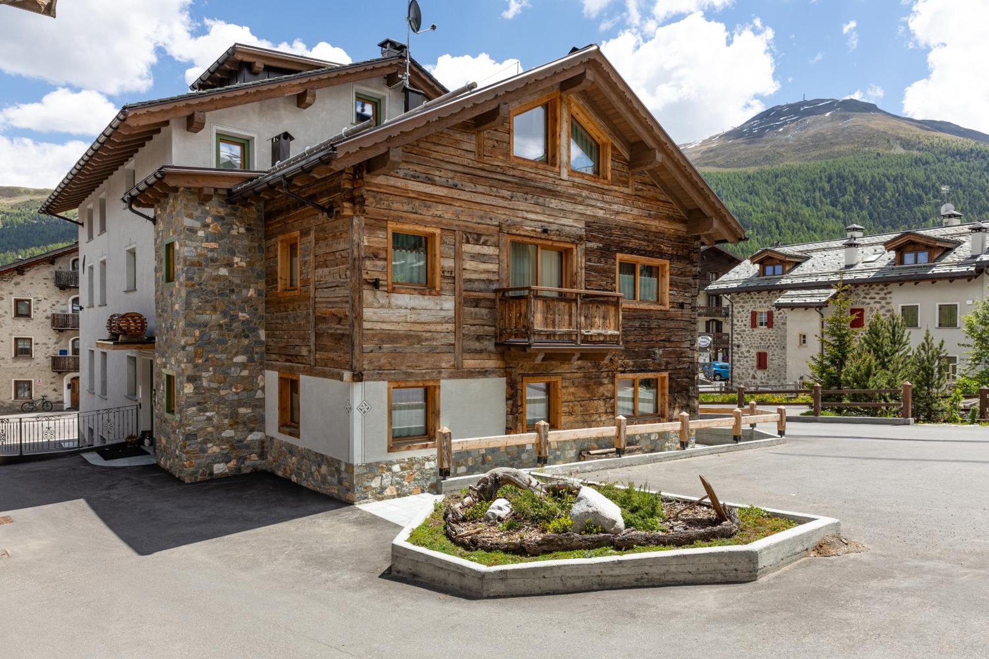 Snow Mountain Planet Suite House Livigno Eksteriør bilde